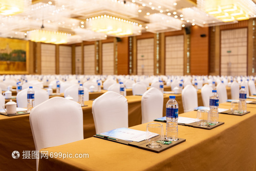 高效會(huì)議，從專業(yè)空間開始——酒店會(huì)議室，您的理想之選